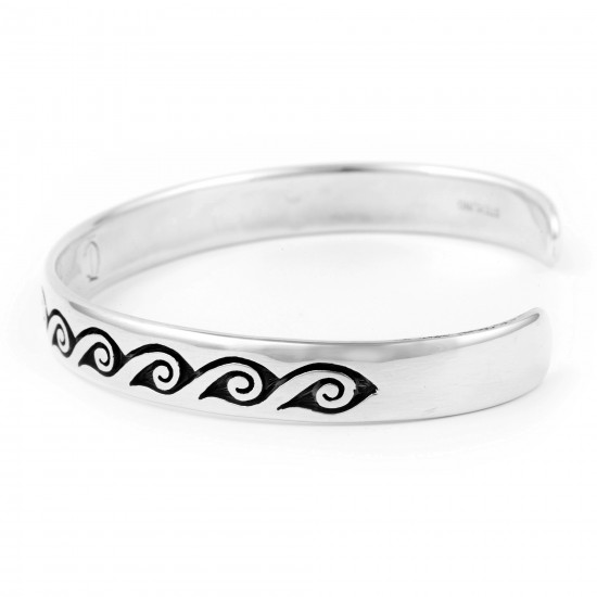 Waves Water .925 Sterling Silver Certified Authentic Handmade Traditional Hopi Native American Bracelet 13219 All Products NB180518191738 13219 (by LomaSiiva) Waves Water .925 Sterling Silver Certified Authentic Handmade Traditional Hopi Native American Bracelet 13219 All Products NB180518191738 13219 (by LomaSiiva)