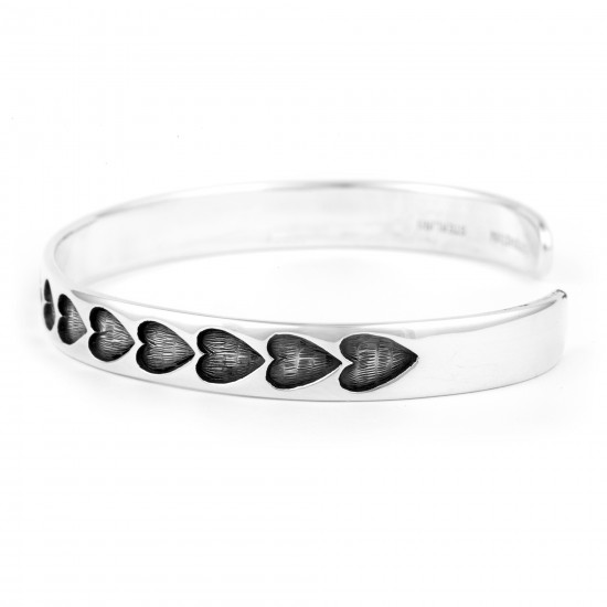 Heart .925 Sterling Silver Certified Authentic Handmade Hopi Native American Bracelet 13219-1 All Products NB180518010027 13219-1 (by LomaSiiva) Heart .925 Sterling Silver Certified Authentic Handmade Hopi Native American Bracelet 13219-1 All Products NB180518010027 13219-1 (by LomaSiiva)