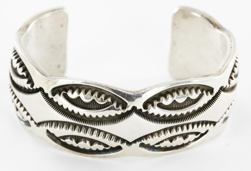 Certified Authentic Signed Mona Antia Apache .925 Sterling Silver Native American Bracelet 12524 All Products 371180678891 12524 (by LomaSiiva) Certified Authentic Signed Mona Antia Apache .925 Sterling Silver Native American Bracelet 12524 All Products 371180678891 12524 (by LomaSiiva)