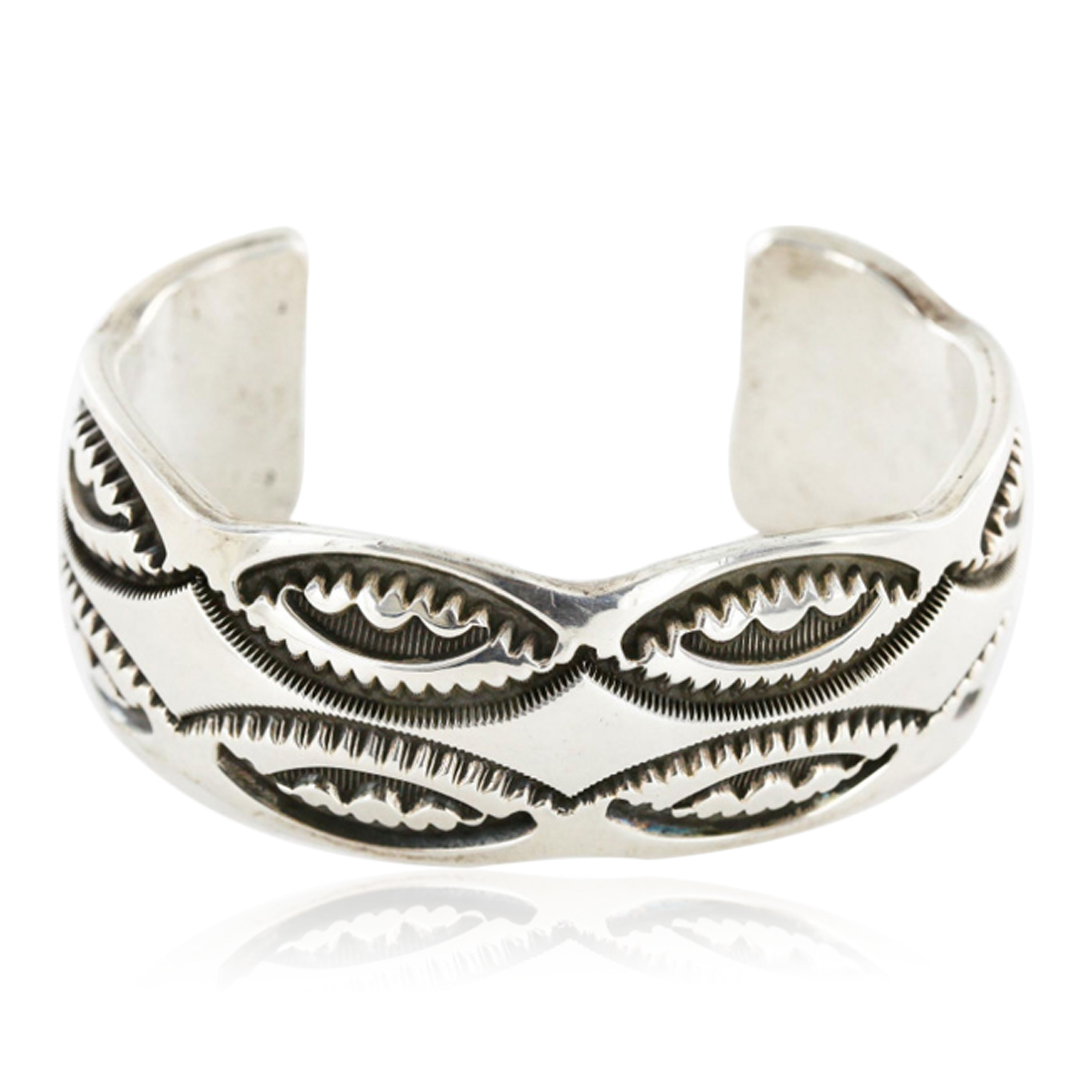 Certified Authentic Signed Mona Antia Apache .925 Sterling Silver Native American Bracelet 12524 All Products 371180678891 12524 (by LomaSiiva) Certified Authentic Signed Mona Antia Apache .925 Sterling Silver Native American Bracelet 12524 All Products 371180678891 12524 (by LomaSiiva)
